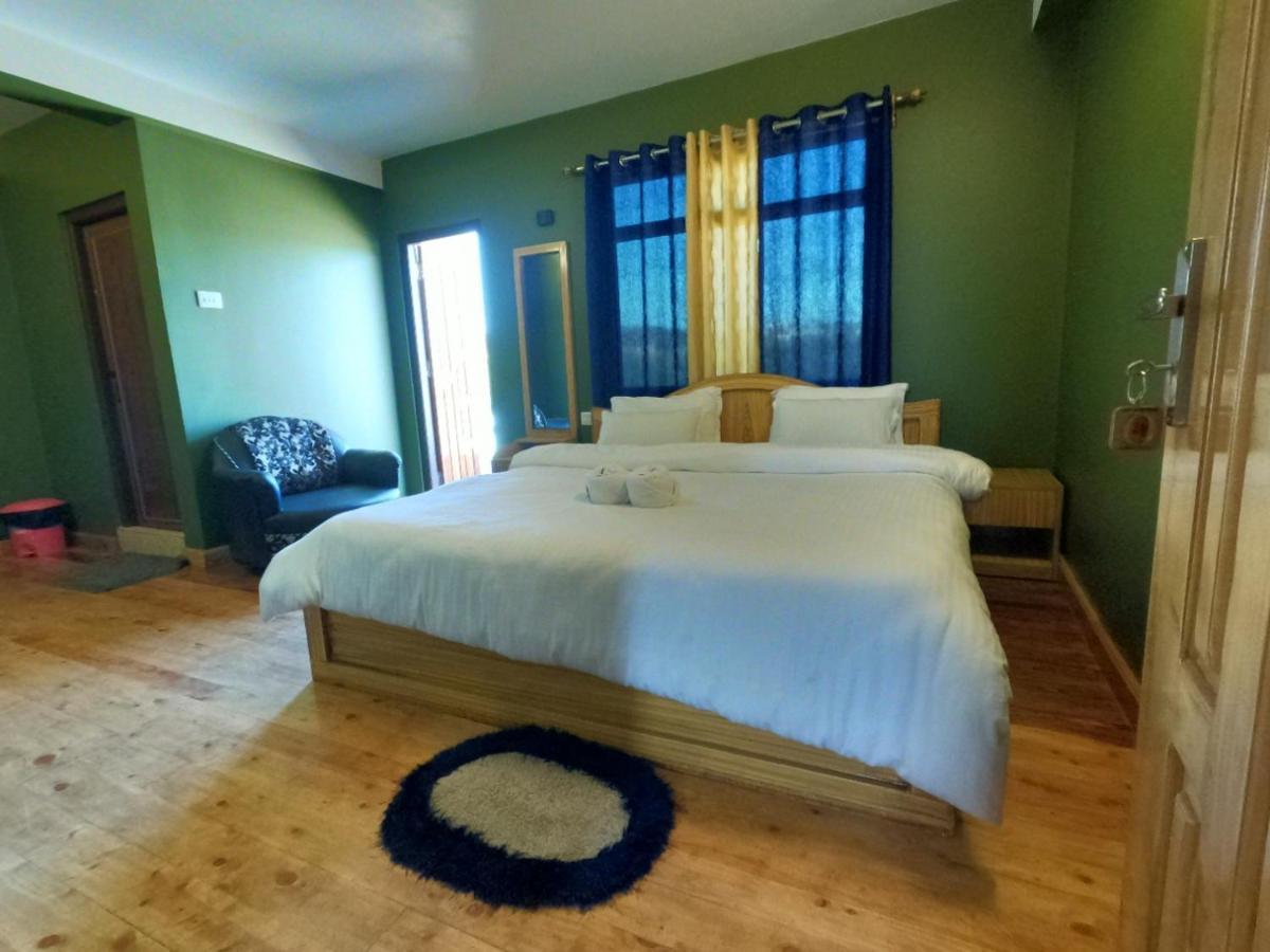 Aurora Guest House 西隆 外观 照片