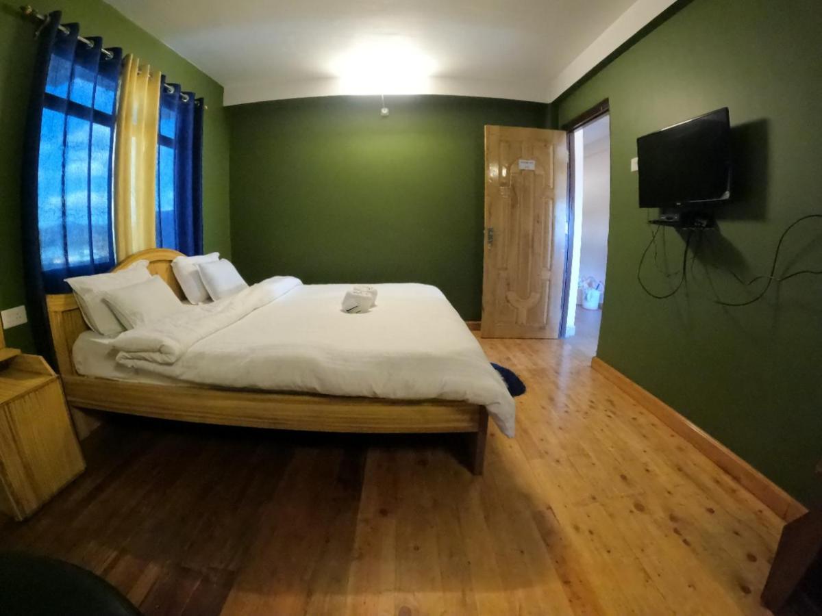 Aurora Guest House 西隆 外观 照片