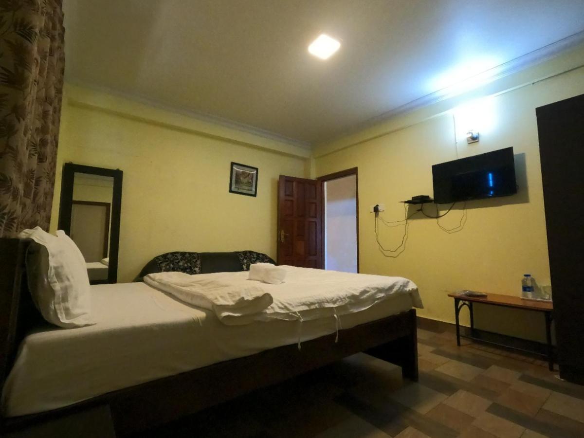 Aurora Guest House 西隆 外观 照片