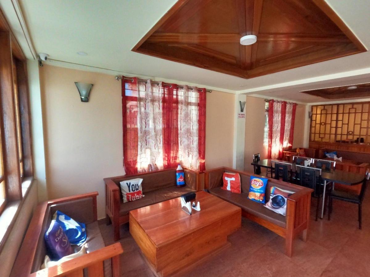 Aurora Guest House 西隆 外观 照片