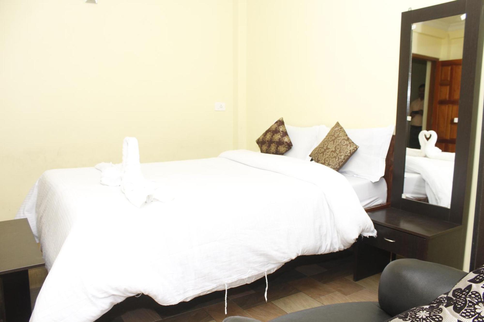Aurora Guest House 西隆 外观 照片