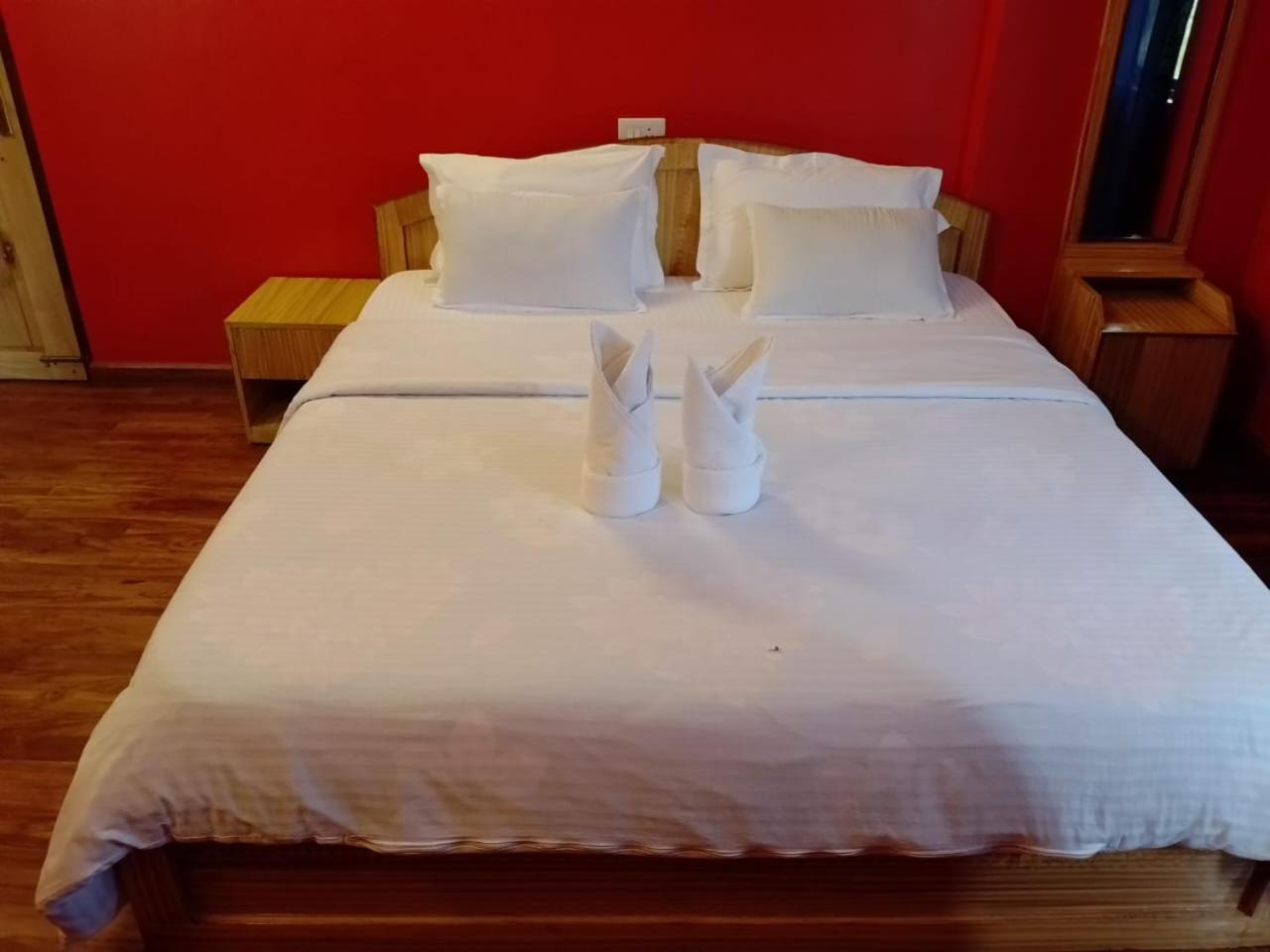 Aurora Guest House 西隆 外观 照片